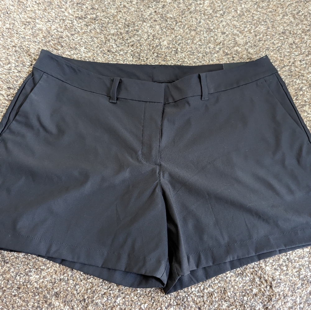 Women’s Nike Flex Woven Premium Black Golf Shorts